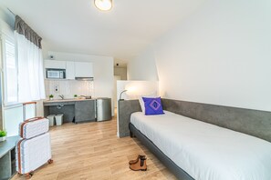 Habitación individual Confort | 1 habitación, escritorio y wifi gratis 