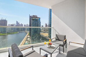 Property grounds - Cozy studio apartment with bay view in Business bay (Dubai)