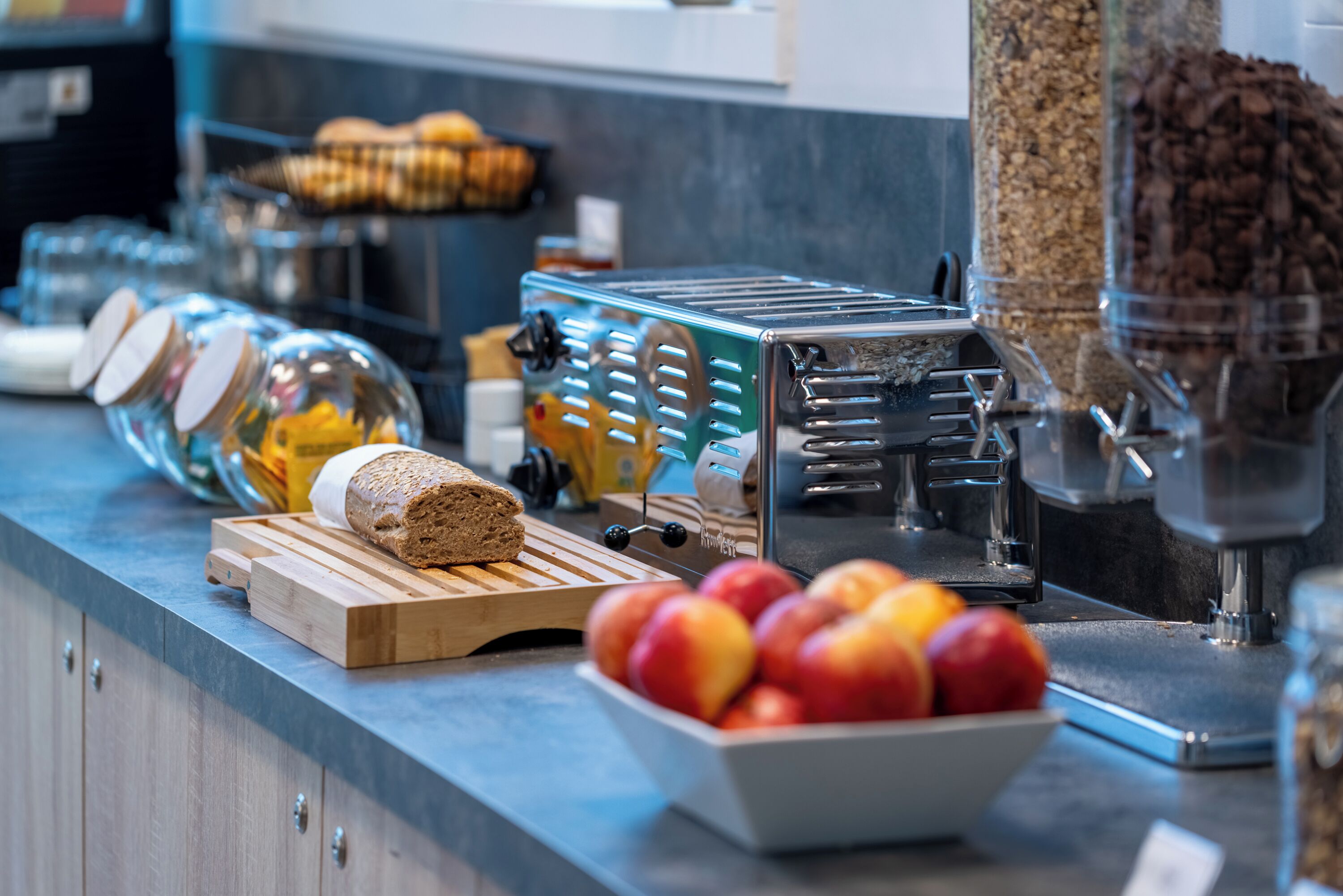 Desayuno buffet diario (EUR 10.50 por persona)