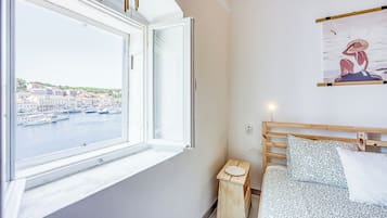 Studio Familial, vue mer, vue mer (Lasta 30 LoĆĄinj Town Studio) | Vue de la chambre