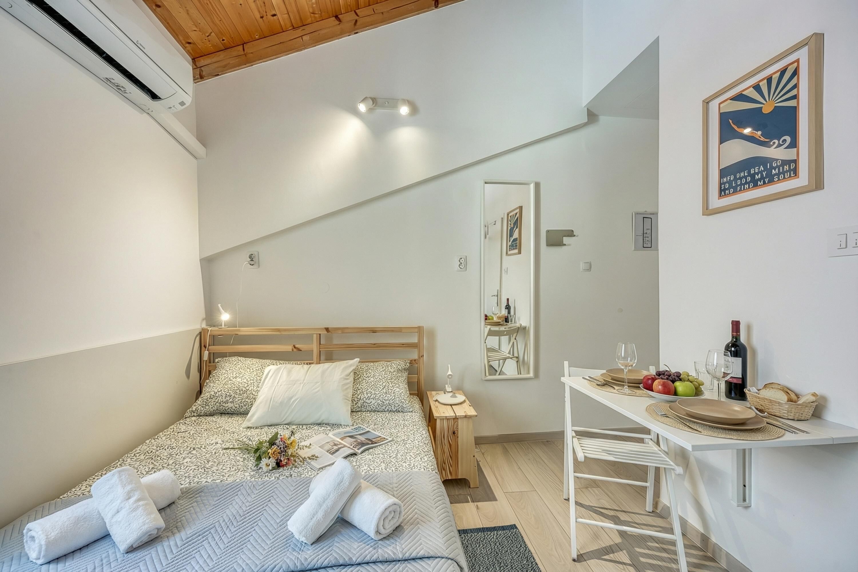 Family Studio, Air conditioning, Sea Facing (Lasta 25 Lošinj Town Twin Room) | WiFi