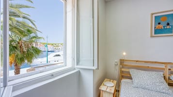 Fer et planche Ă repasser, Wi-Fi gratuit, draps fournis