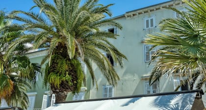 Lasta 25 Losinj Town Twin Room