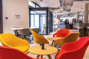 Lobby lounge - MASEVEN Frankfurt Messe (Frankfurt)