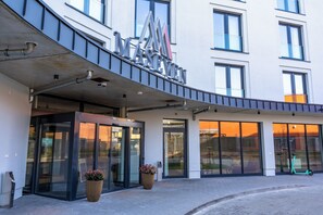 Interior entrance - MASEVEN Frankfurt Messe (Frankfurt)