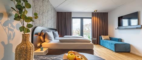 Studio | Skrivebord, skrivebord for bærbar PC, lydisolert og wi-fi (inkludert)