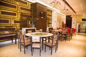 Restaurant - Nanuo Holiday Hotel (Sanya)