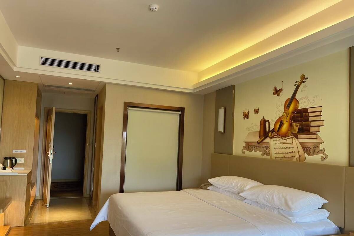 Superior Single Room, 1 Bedroom, Mountain View | 1 bedroom, bed sheets