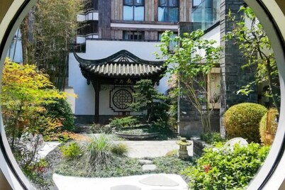 Starway Hotel (Dujiangyan Scenic Area Nanqiao)