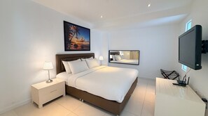 2 bedrooms, iron/ironing board, internet, bed sheets