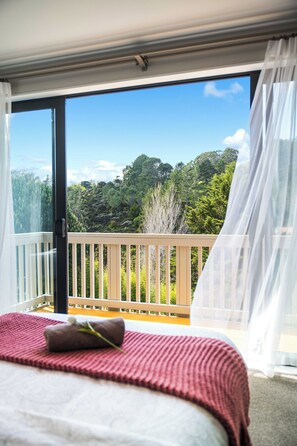 Executive Room, 2 Double Beds | Free WiFi - Alpaca Manor (Auckland)