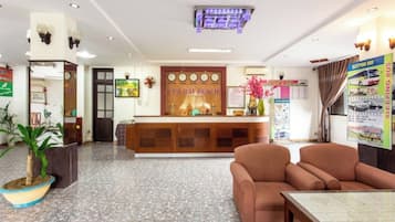 Quầy tiếp tân