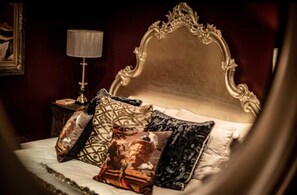 1 bedroom, iron/ironing board, WiFi, bed sheets - Home by Edinburgh Castle (Edinburgh)