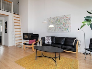 Apartment | Living area