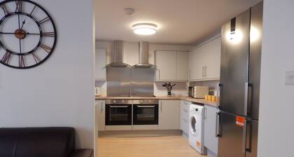 Modern, stylish and well located en-suite rooms with parking