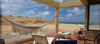 Family house on the dune, directly by the sea, surf spot, unique location