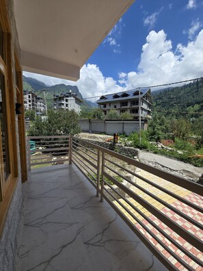 Balcony view - Mb Igloo Resort (Manali)