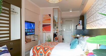 Tagaytay Staycation Condo with WiFi, Netflix, and Swimming Pool Access