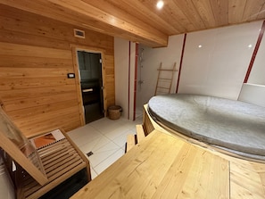 Sauna - Luxury 4* Chalet with Jacuzzi and Sauna (Vars)