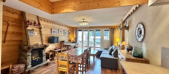 Ideal T3 in central Vars, close to slopes, perfect for family/friends