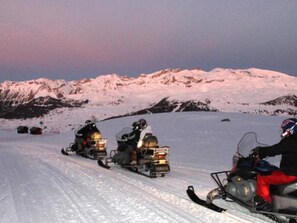SkidÄkning och snöaktiviteter