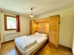 3 室のベッドルーム