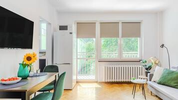 Classic Apartment, Balcony, Courtyard View | 1 bedroom, blackout drapes, iron/ironing board, free WiFi