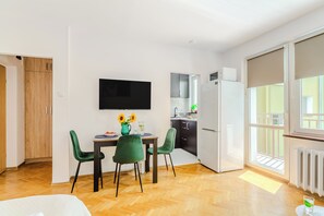 Appartement Classique, balcon, vue cour intérieure