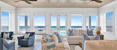 Smart-TV og DVD-spiller