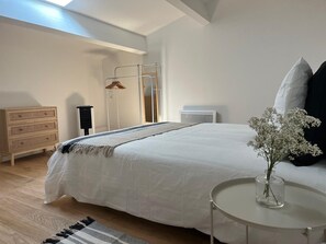 2 bedrooms, WiFi, bed sheets - Magnificent T3 duplex Montpellier Centre historique (Montpellier)