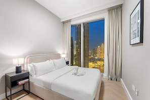 3 bedrooms, desk, iron/ironing board, WiFi