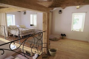 6 chambres, Wi-Fi, draps fournis