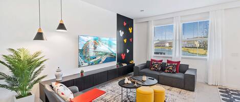 House (3 Bedrooms) | Front of property