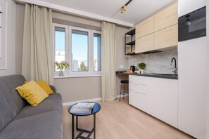 Estúdio tradicional | Individualmente mobiliados, cortinas blackout