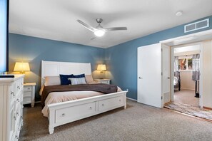 3 عدّة غرف نوم ومكتب ومكواة/لوح كي وسرير سفر