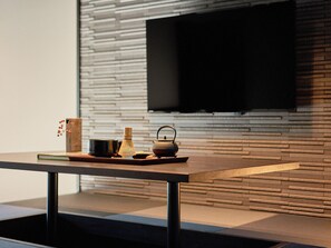 [Tsukimi] Japanese Style 2 Bedroom, 2 Story House with Outdoor Bath & Garden Non Smoking | Living area