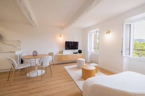 Interior - Le Bonheur au Soleil – Heart of Tourrettes-sur-Loup (Tourrettes-sur-Loup)