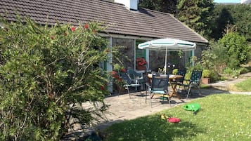 House | Outdoor dining