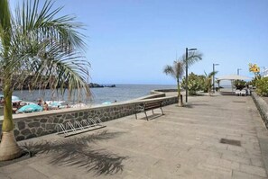 Property grounds - Cozy duplex apartment steps from the sea. Large terrace (Santiago del Teide)