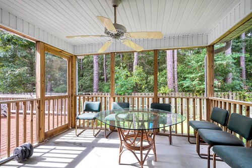 Cozy 4-Bed, 2-Bath Spacious Family Home