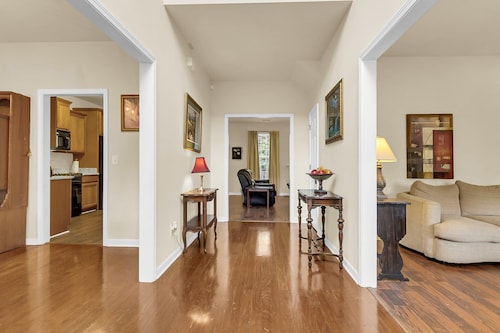 Cozy 4-Bed, 2-Bath Spacious Family Home