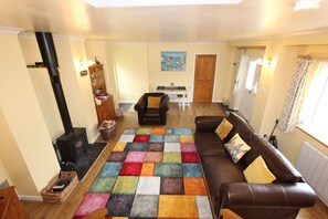 Smart TV, fireplace, DVD player, books - Cosy dog friendly cottage in an idyllic rural setting near amazing beaches (Boncath)