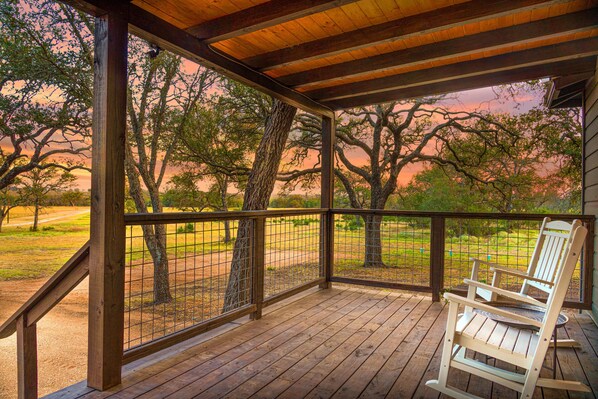 Terrace/patio - Starry Night Cottage 2 (Stonewall)
