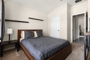 4 多间卧室、办公桌、熨斗/熨衣板、WiFi