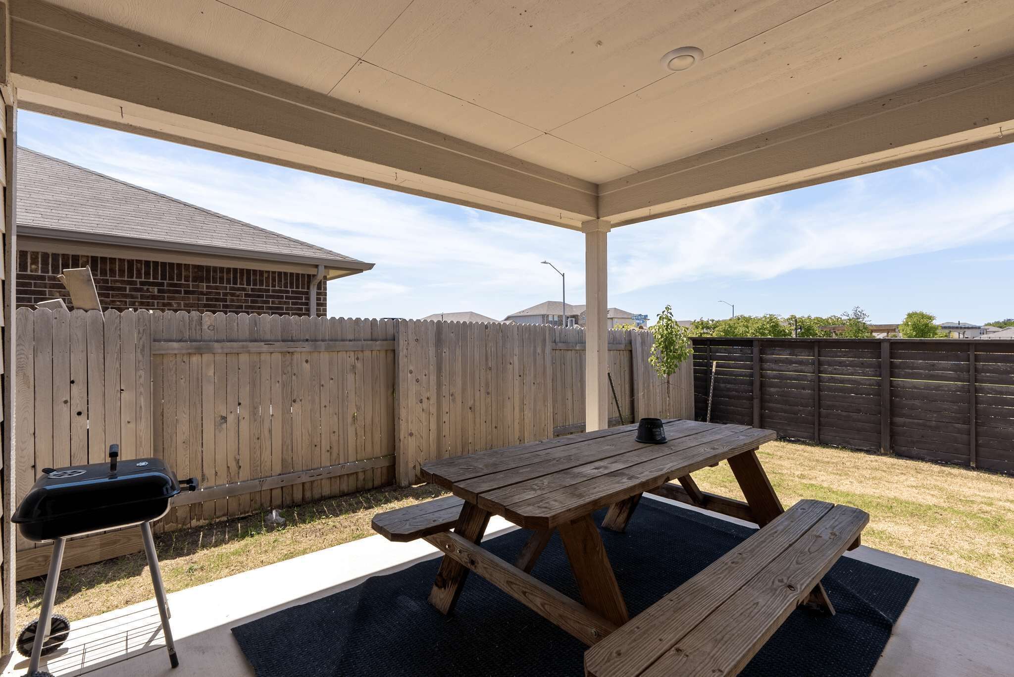 تناول الطعام بالخارج