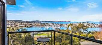 Leura Bayview Retreat - Close to CBD & Air port