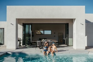 Pool - Φlympus • Modern Home, Pool, Spa, Pickleball (Joshua Tree)