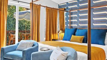 4 bedrooms, iron/ironing board