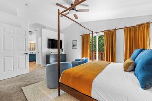4 habitaciones, escritorio y tabla de planchar con plancha 
