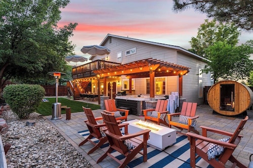 Luxury! Hot Tub•Sauna•Miniputt•GameRoom•Pets